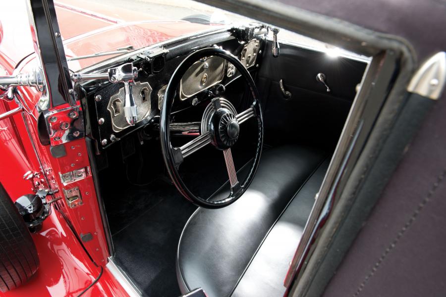 Интерьер Cord L-29 Convertible 1931 года  (фото 27 из 51)